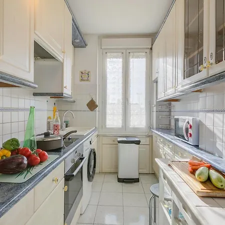 Apartament Le 44 - Sea & Mountain View - Happy