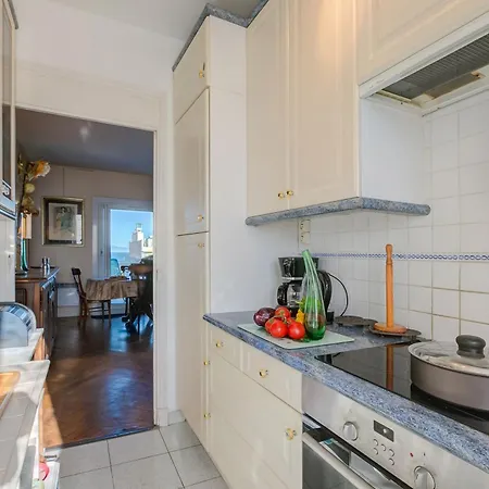 Apartament Le 44 - Sea & Mountain View - Happy