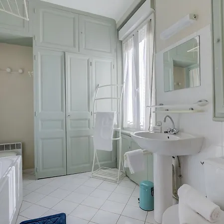 Le 44 - Sea & Mountain View - Happy * アンティーブ